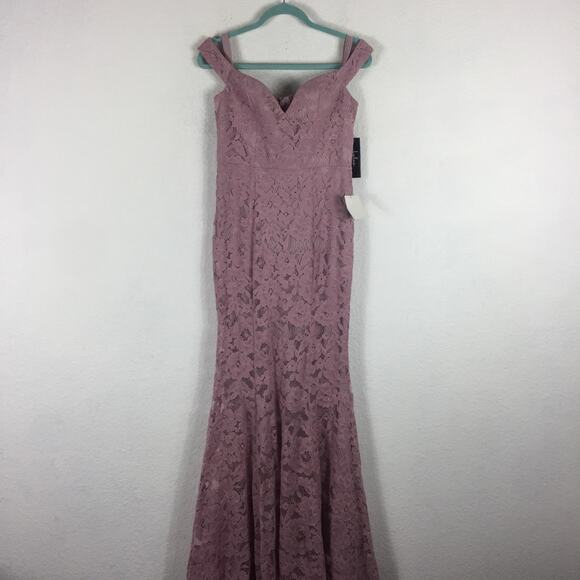 NWT Lulus Swept Up Maeve Pink Lace Off-the-Shoulder Mermaid Maxi Dress Medium - Picture 3 of 16